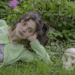 Fotografie "Das Mädchen mit der Perlenkette"