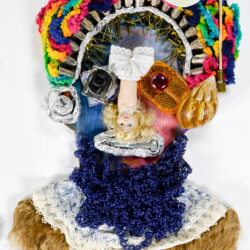 Selbstdarstellung: The man with the little baby nose