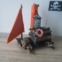 Fluss – Pirat mit Floß